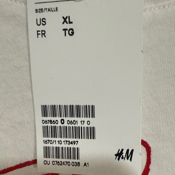 H&M Women’s White Tee with Red Graphic The Rolling Stones NWT - Picture 3 of 4